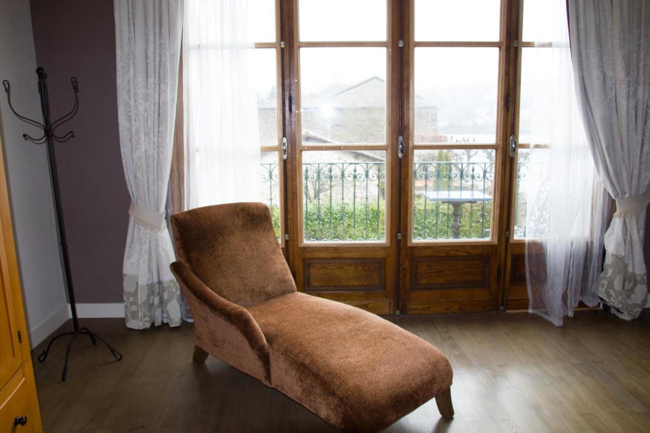 Pont Vieux Chambres D'Hotes Confolens Ngoại thất bức ảnh