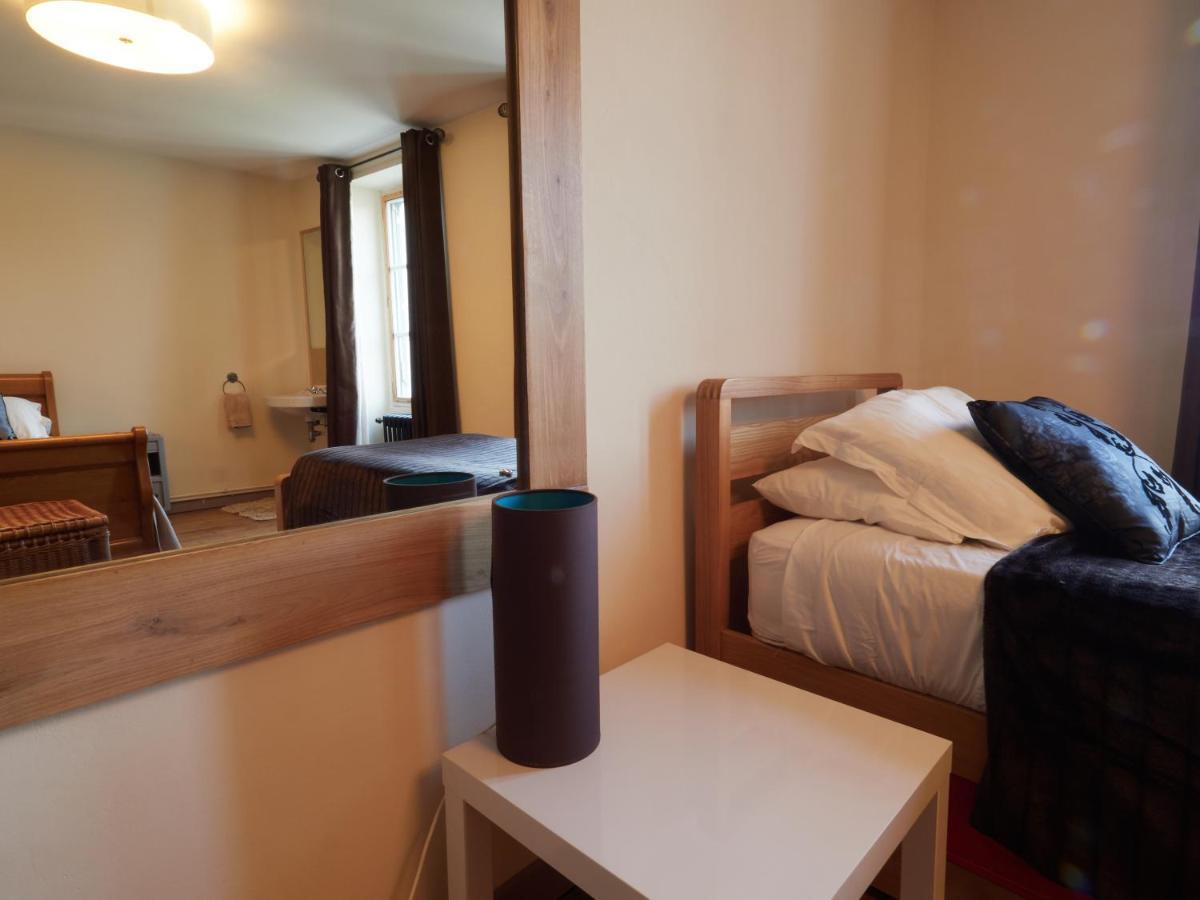 Pont Vieux Chambres D'Hotes Confolens Ngoại thất bức ảnh