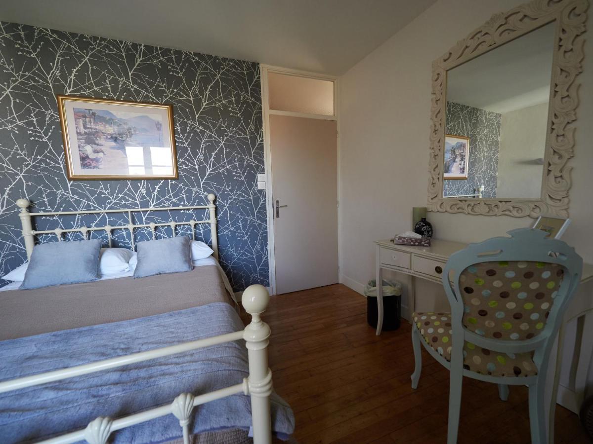 Pont Vieux Chambres D'Hotes Confolens Ngoại thất bức ảnh